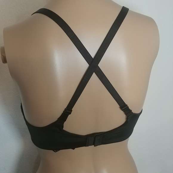 34D Victoria Secret padded black bra. - Picture 10 of 10